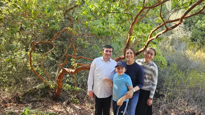 Nachal Hame'arot + the Twins Cave