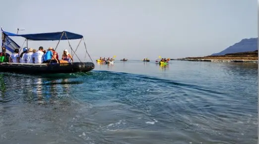 Motorboat cruise in the Dead Sea